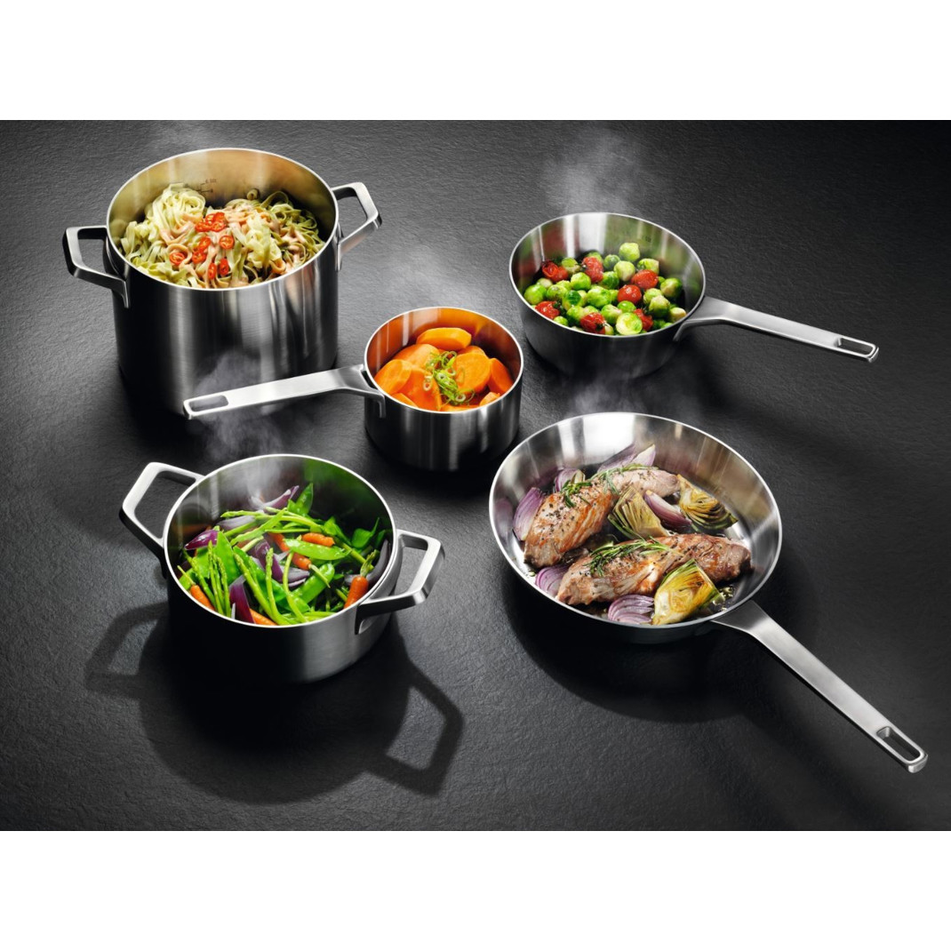 AEG - IKB64431XB - Induktionskochfeld - 4 Kochstellen, 7.350 Watt, schwarz, Glaskeramik, Slider, Touch-Control